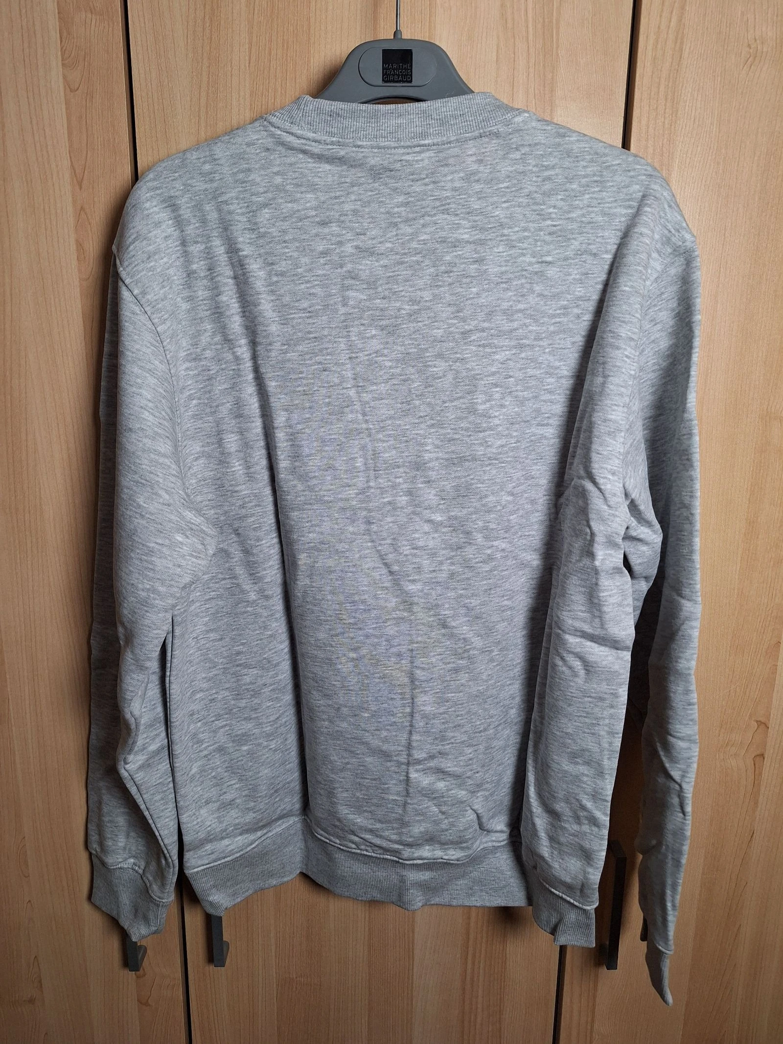 suéter weekday cinza desfiado gola redonda novo com etiqueta tamanho m – photo 3